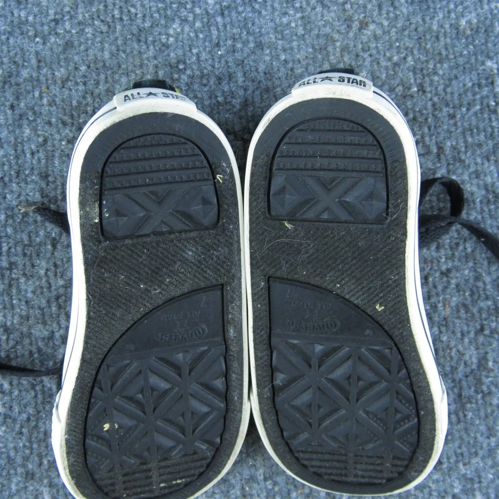 Converse Boys Sneaker Shoes Black Synthetic‎ Lace Up Size T 7 Medium